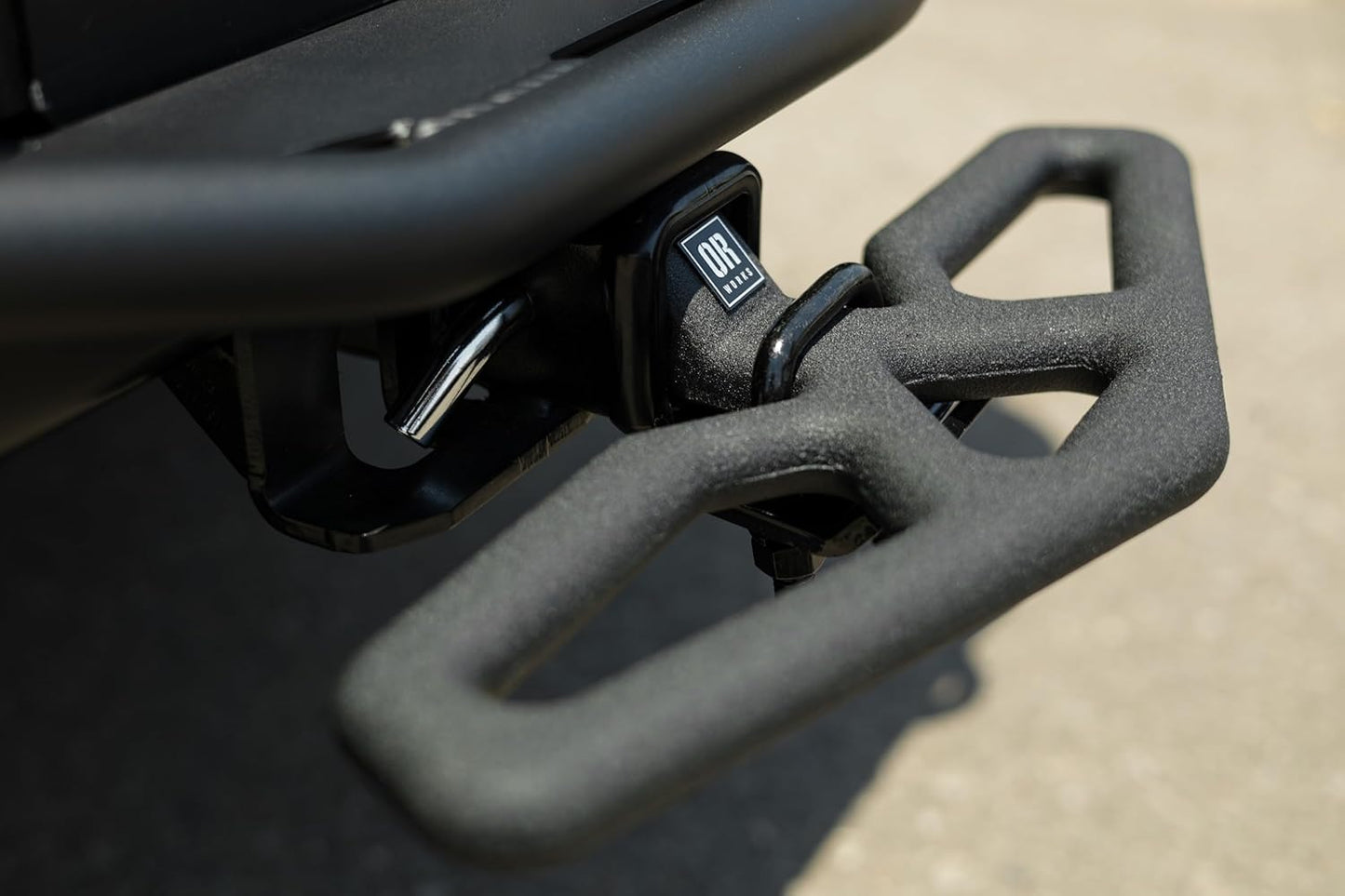 Universal Hitch Bump Step for 2" Receivers, 18" Wide Paddle Step, Includes Hitch Pin and Stabilizer Plate Steel Construction - OMOTOR
