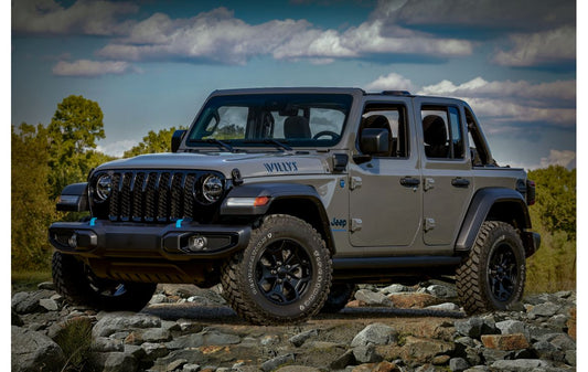 Jeep Wrangler vs. Toyota 4Runner: Which Is the Better Platform for Your Build?
