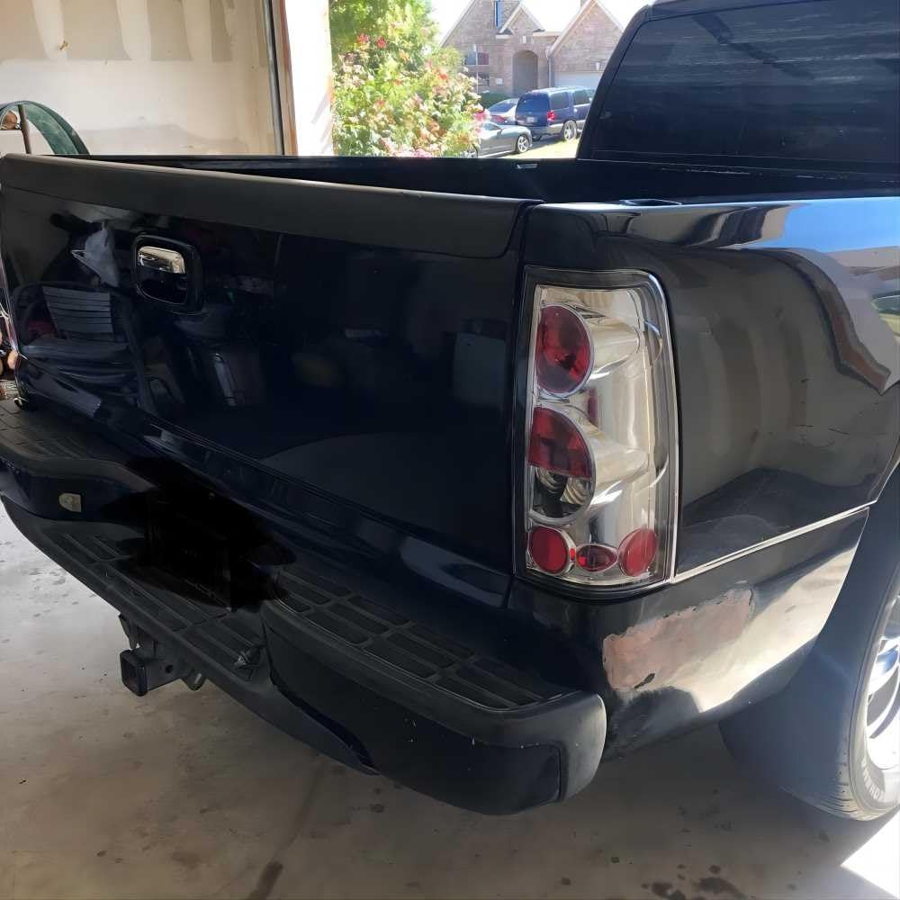Tail Lights Fit For 1999-2006 Chevy Silverado; 1999-2006 GMC Sierra 1500 2500; 2001-2006 Chevy Silverado&GMC Sierra 1500HD 2500HD 3500; 2007 Silverado&GMC Sierra 1500 1500HD 2500HD 3500 Classic BODY